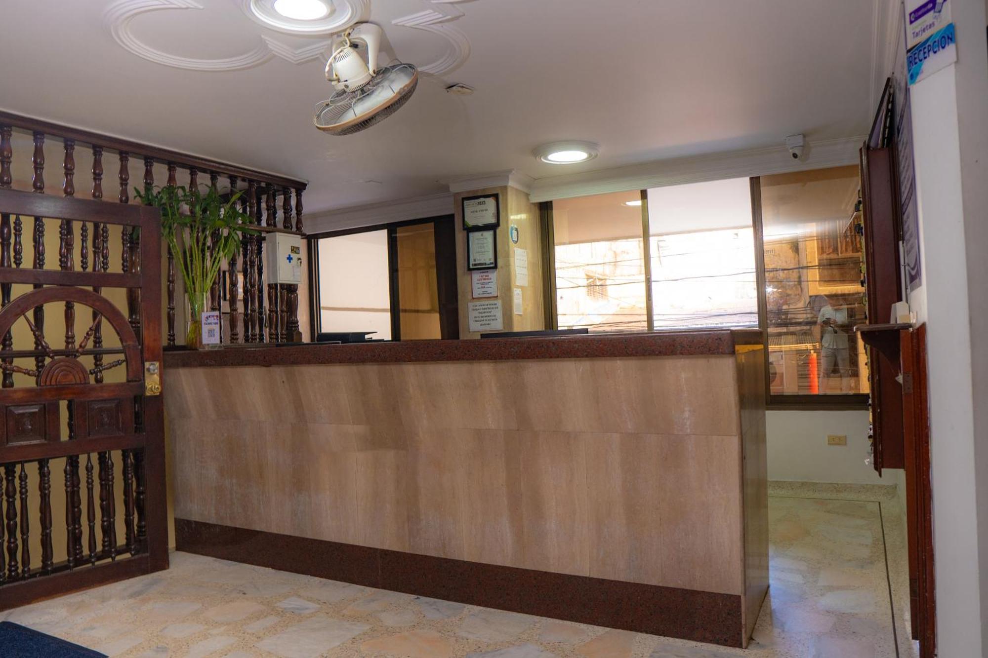 Hotel Steven Буенавентура Екстериор снимка